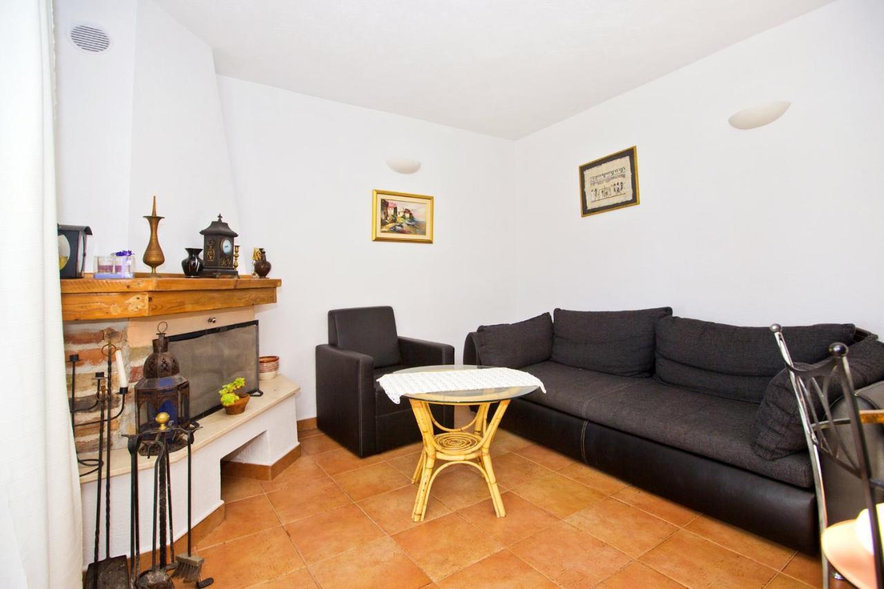 Seaside Secluded Apartments Cove Tvrdni Dolac, Hvar - 4008 Gdinj Екстериор снимка